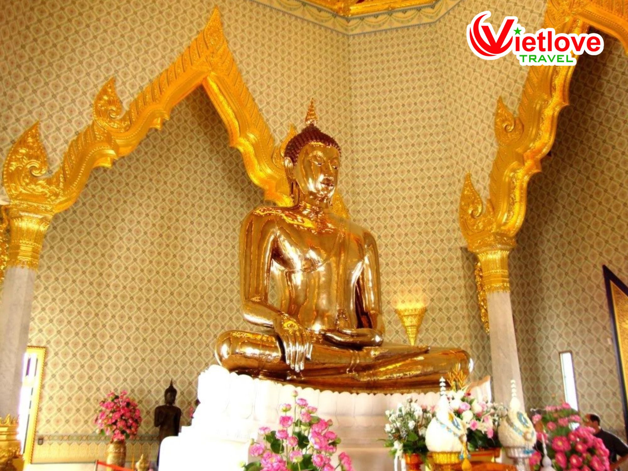 vietlovetour.com