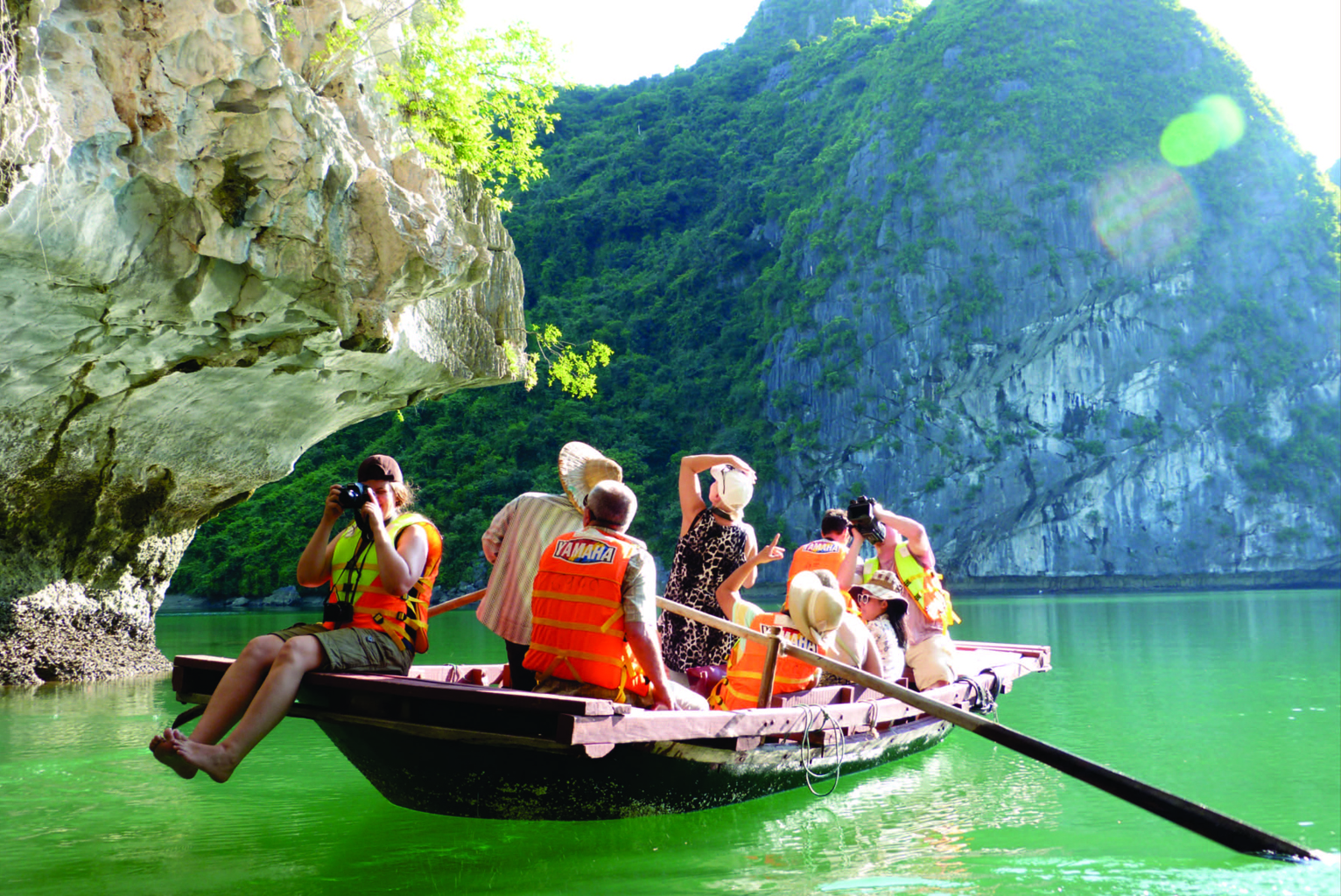 vietlovetour.com