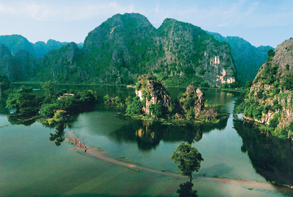 vietlovetour.com