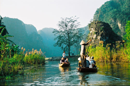 vietlovetour.com